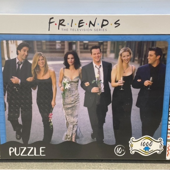 Other - FRIENDS (TV Series) ~ 1000 Pcs 🧩 Puzzle          Brand New in Sealed Package